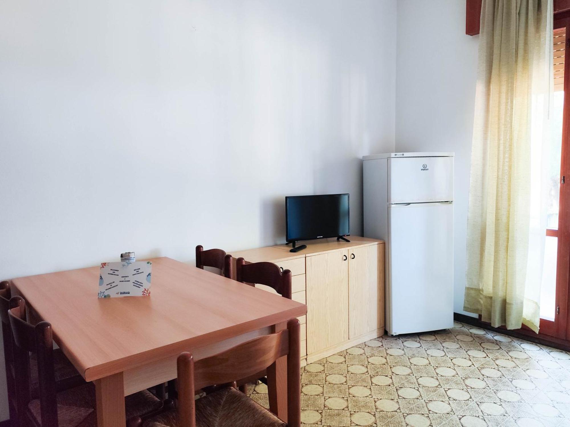 Ariston Fronte Mare Apartment *